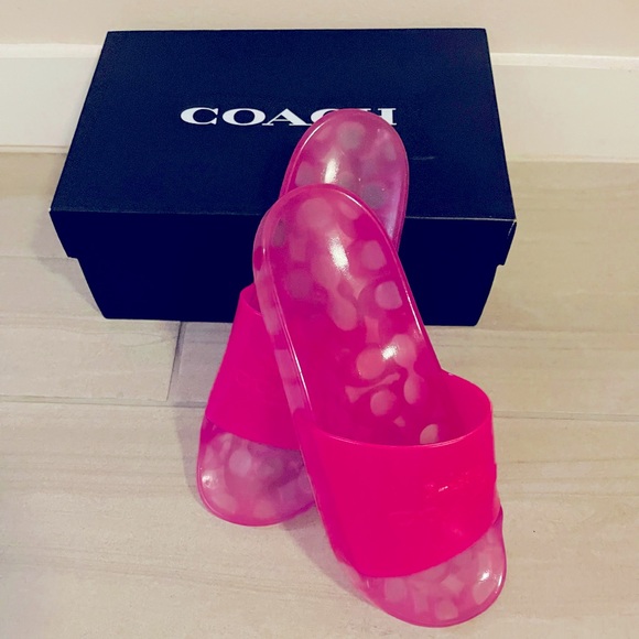 Women Coach Slippers - Picture 1 of 3